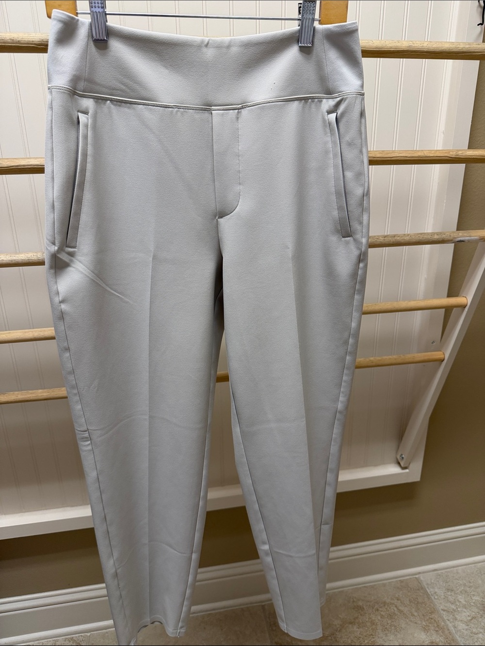 Athleta Brooklyn Light Tan  Stretch  Pants